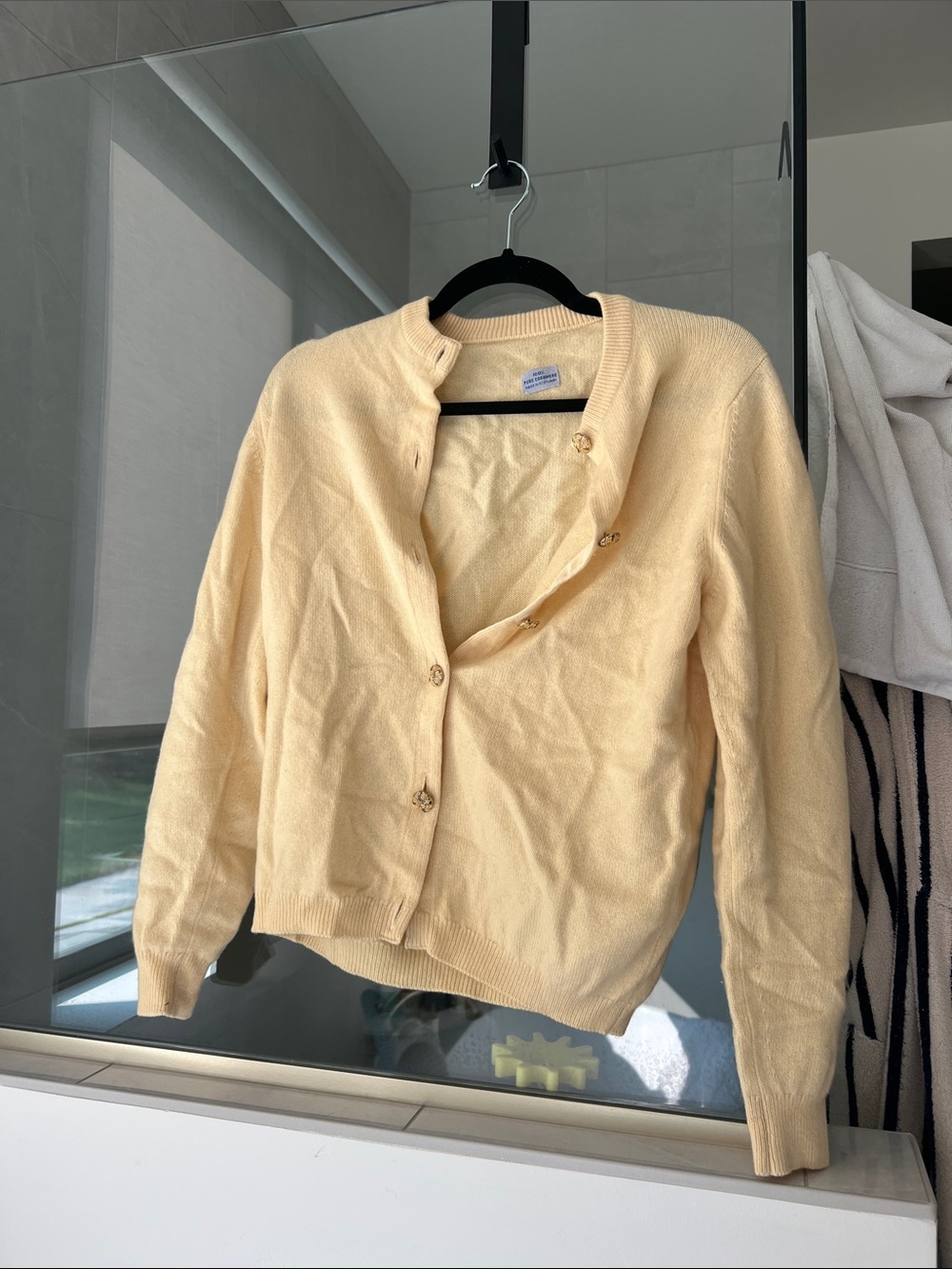 Vintage Cashmere Cardigan made in Scotland color Light Yellow